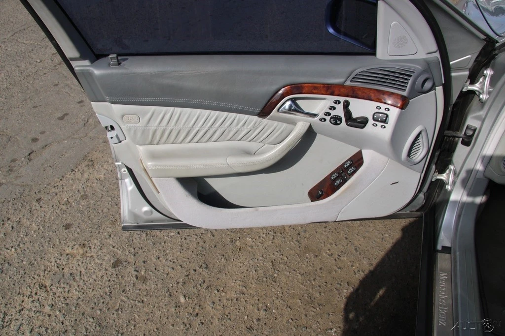2001 Mercedes-Benz W220 S-Class - Image 14 of 21