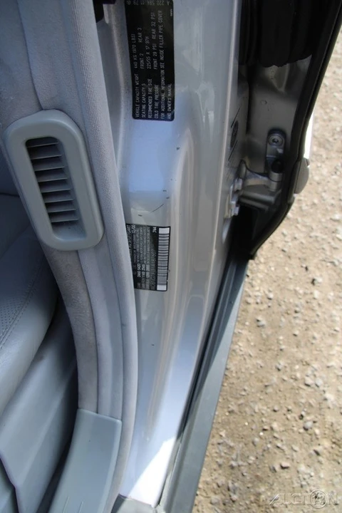 2001 Mercedes-Benz W220 S-Class - Image 13 of 21