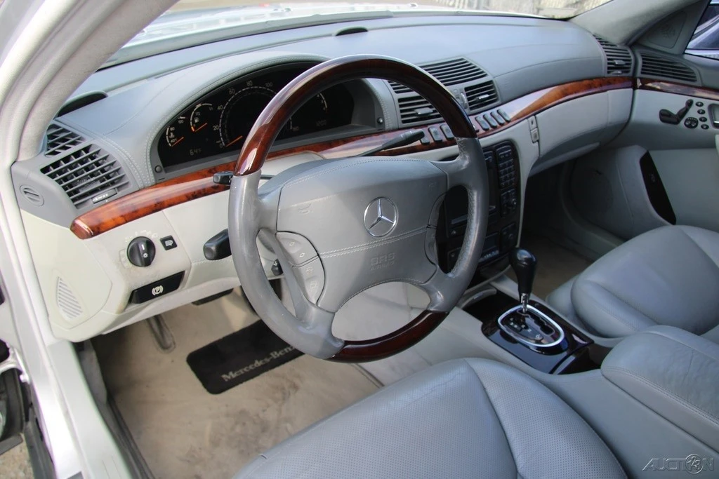 2001 Mercedes-Benz W220 S-Class - Image 16 of 21