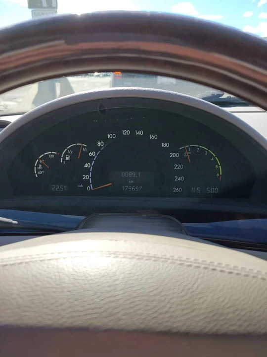 2001 Mercedes-Benz W220 S-Class - Image 5 of 12