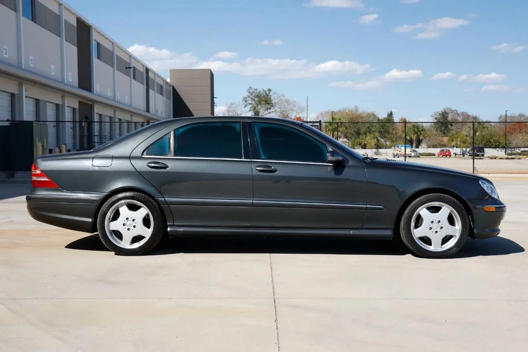 2001 Mercedes-Benz W220 S-Class - Image 13 of 21