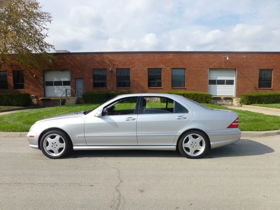 2001 Mercedes-Benz W220 S-Class - Image 2 of 8