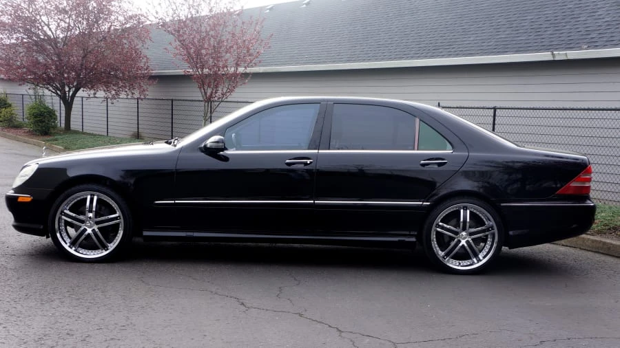 2001 Mercedes-Benz W220 S-Class - Image 2 of 12
