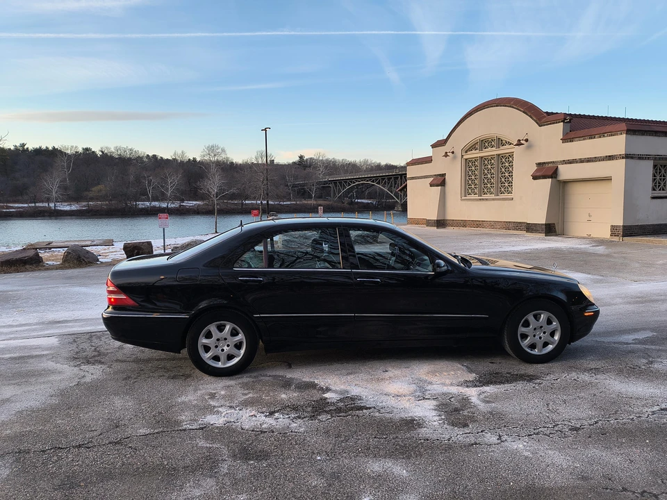 2001 Mercedes-Benz W220 S-Class - Image 11 of 31