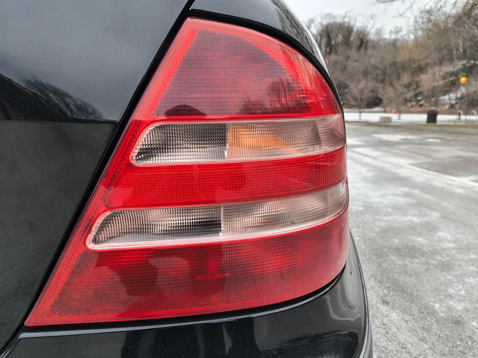 2001 Mercedes-Benz W220 S-Class - Image 17 of 31
