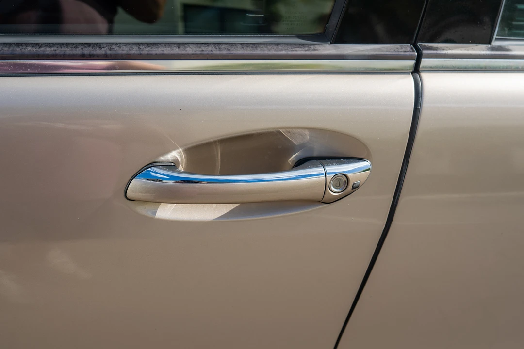 2001 Mercedes-Benz W220 S-Class - Image 20 of 31