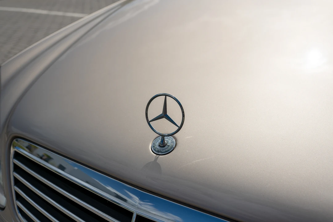 2001 Mercedes-Benz W220 S-Class - Image 24 of 31