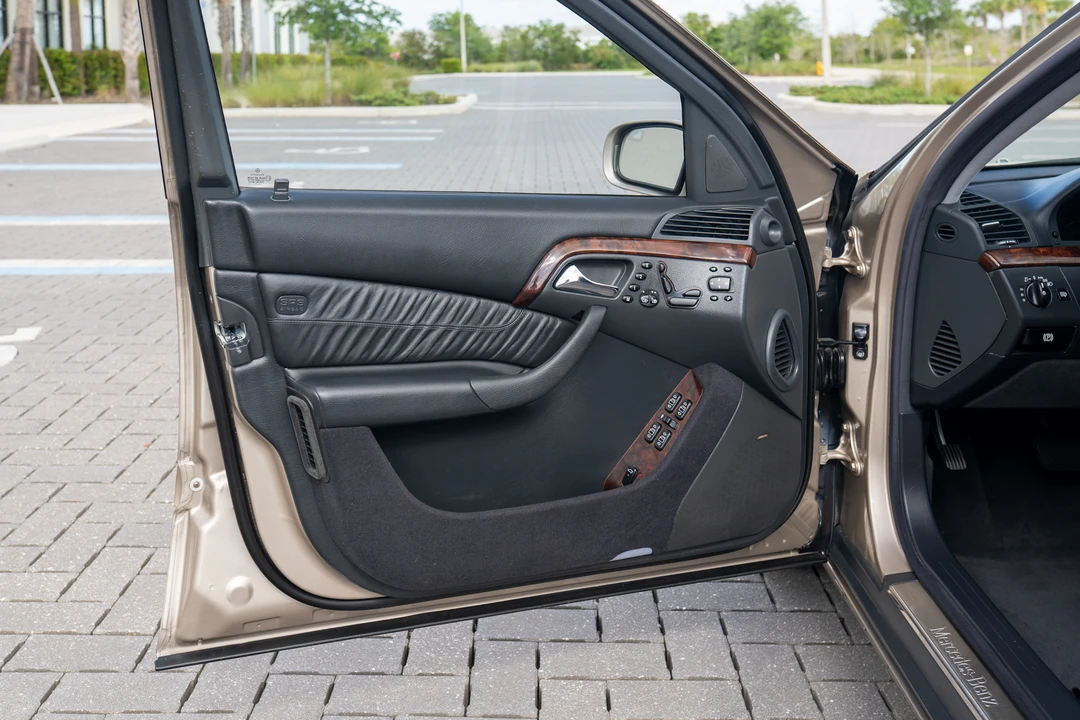 2001 Mercedes-Benz W220 S-Class - Image 31 of 31