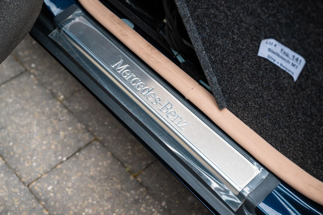 2001 Mercedes-Benz W220 S-Class - Image 17 of 31