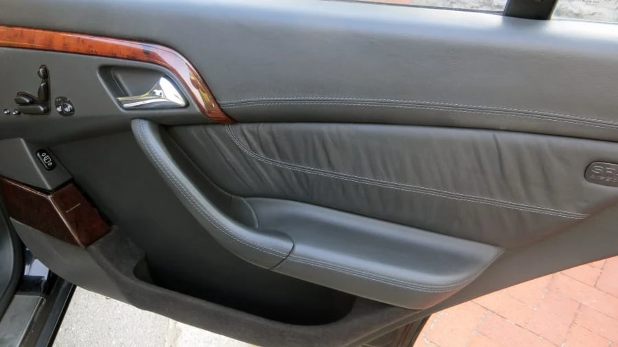 2001 Mercedes-Benz W220 S-Class - Image 9 of 12