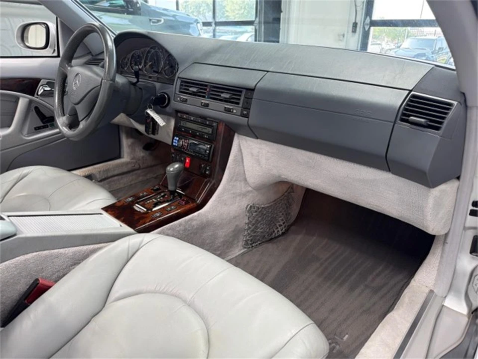 2001 Mercedes-Benz R129 SL-Class - Image 18 of 31
