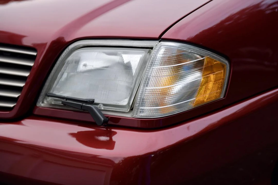 2001 Mercedes-Benz R129 SL-Class - Image 23 of 31