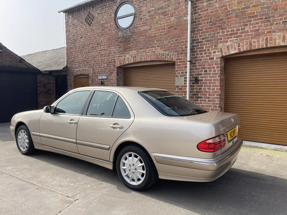2001 Mercedes-Benz W210 E-Class - Image 10 of 30