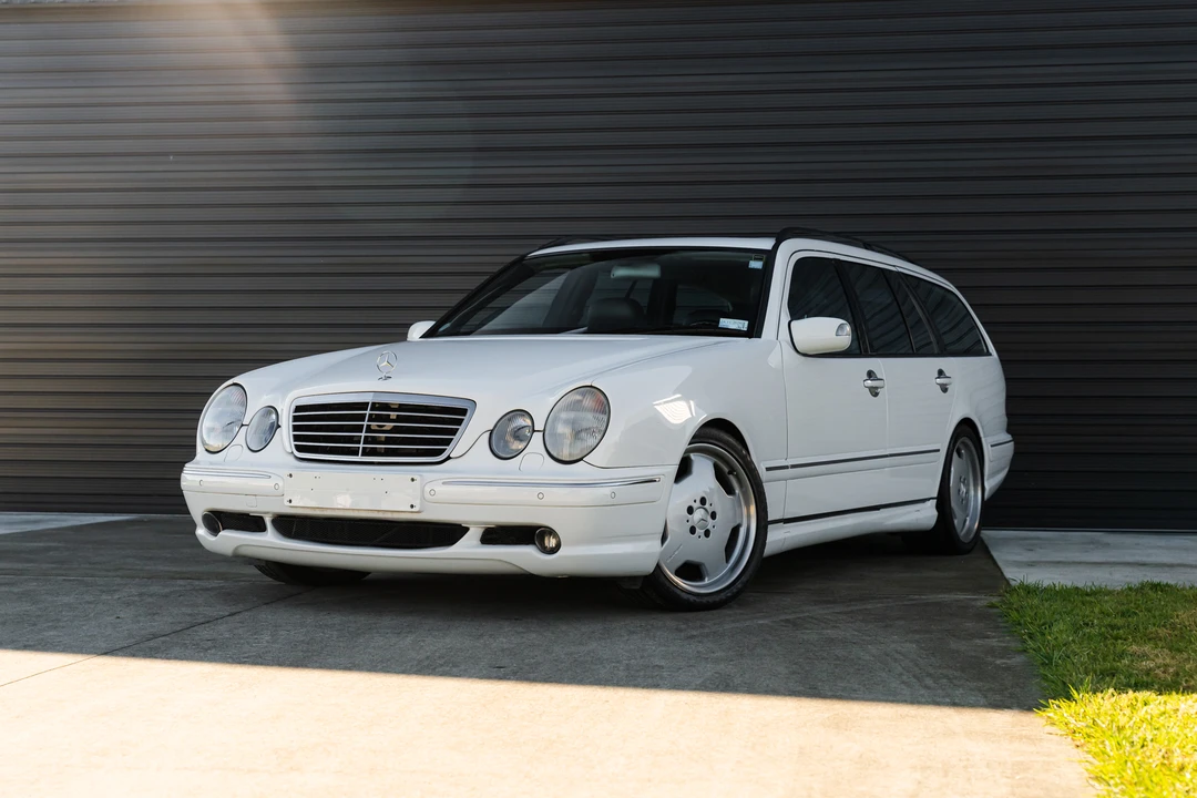 2000 Mercedes-Benz W210 E 36 & E 50 & E 55 & E 60 AMG - Image 9 of 31