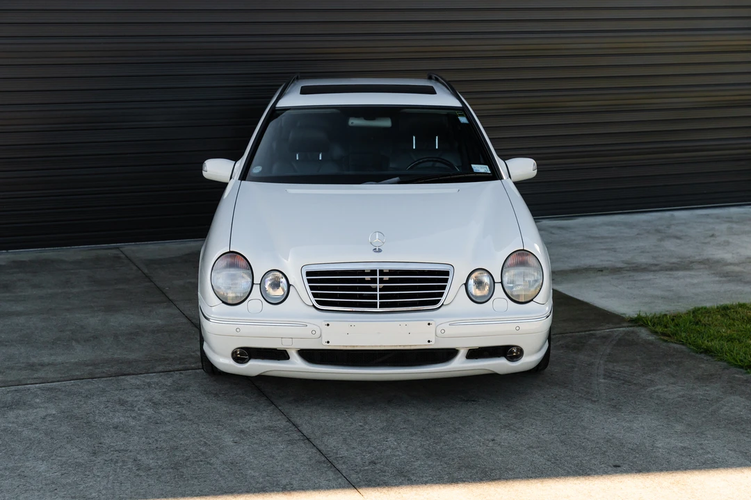 2000 Mercedes-Benz W210 E 36 & E 50 & E 55 & E 60 AMG - Image 10 of 31