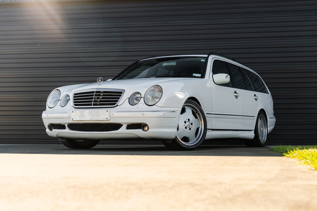 2000 Mercedes-Benz W210 E 36 & E 50 & E 55 & E 60 AMG - Image 23 of 31
