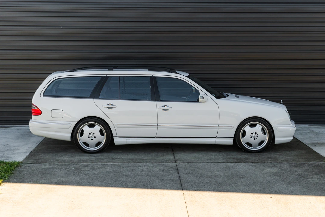 2000 Mercedes-Benz W210 E 36 & E 50 & E 55 & E 60 AMG - Image 12 of 31