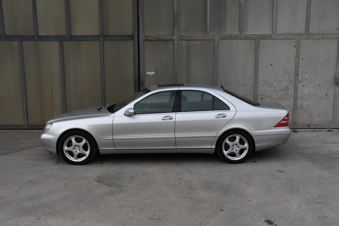 2001 Mercedes-Benz W220 S-Class - Image 15 of 31