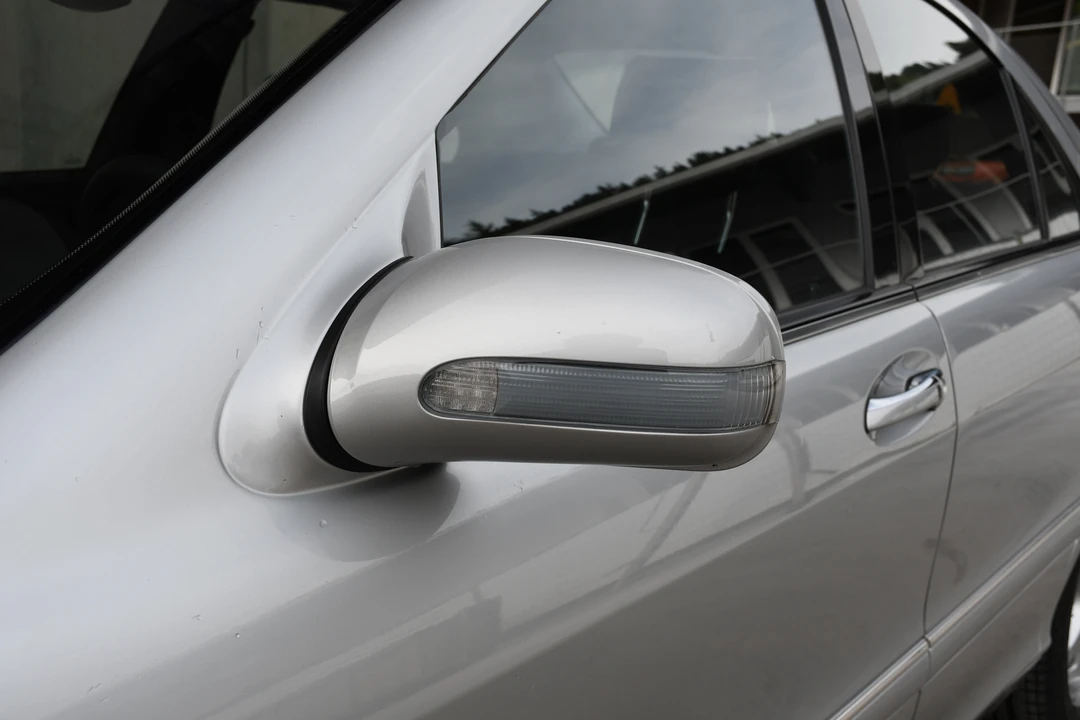 2001 Mercedes-Benz W220 S-Class - Image 19 of 31