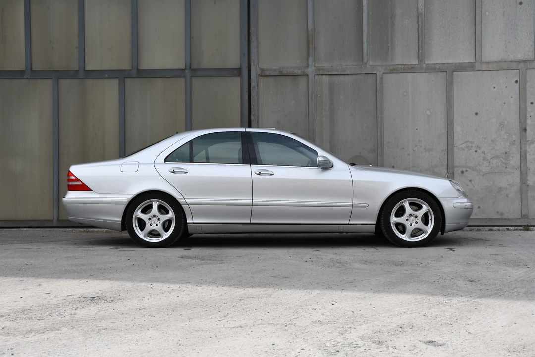 2001 Mercedes-Benz W220 S-Class - Image 4 of 31