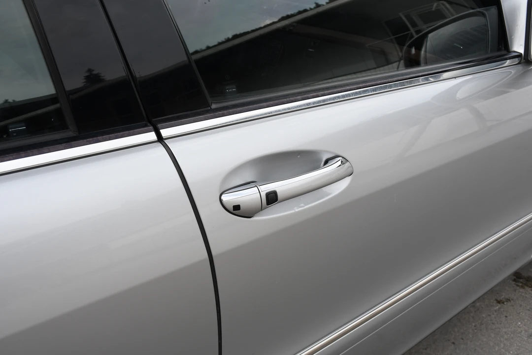 2001 Mercedes-Benz W220 S-Class - Image 28 of 31