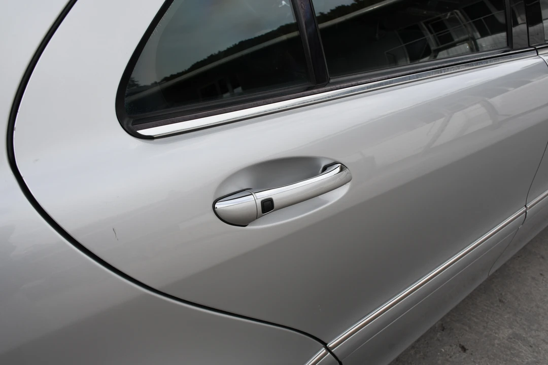 2001 Mercedes-Benz W220 S-Class - Image 29 of 31