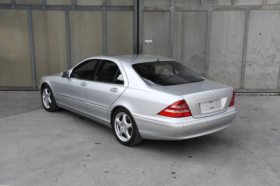 2001 Mercedes-Benz W220 S-Class - Image 14 of 31