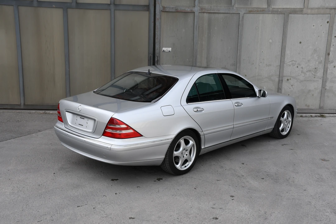 2001 Mercedes-Benz W220 S-Class - Image 12 of 31