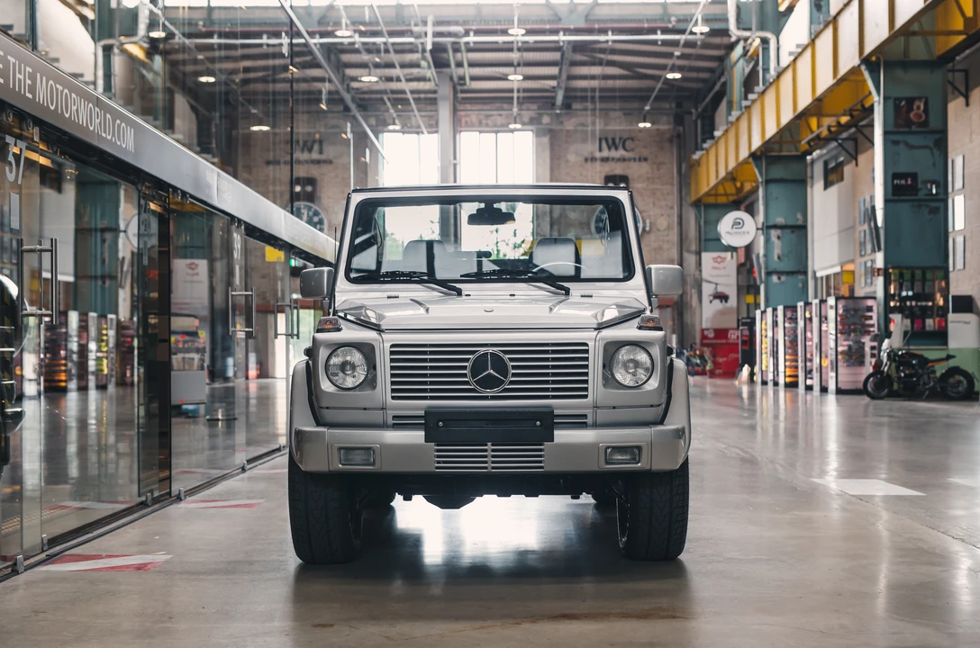 2001 Mercedes-Benz W463 G-Class - Image 2 of 31