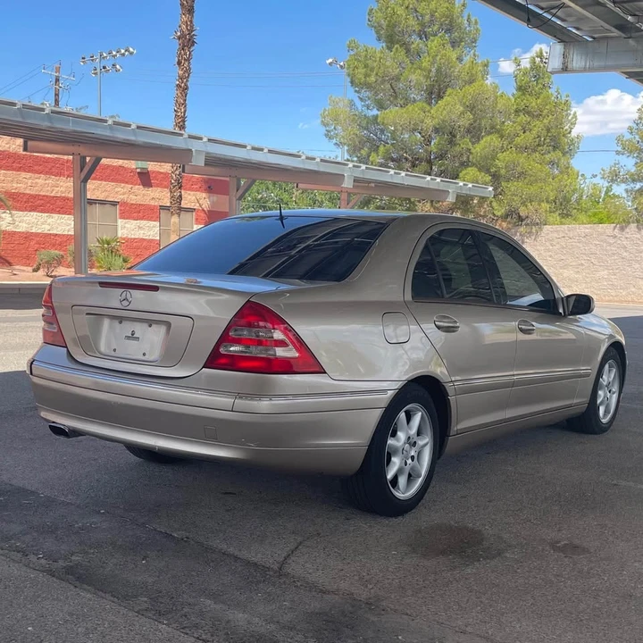 2001 Mercedes-Benz W203 C-Class - Image 4 of 11
