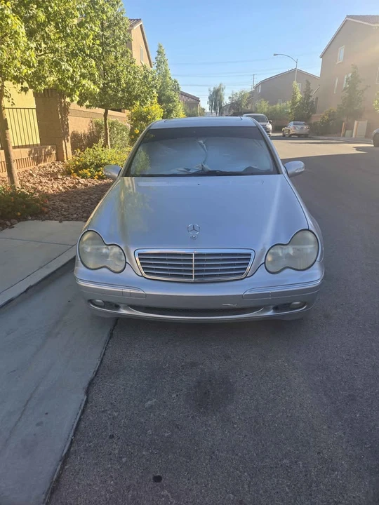 2001 Mercedes-Benz W203 C-Class - Image 2 of 7