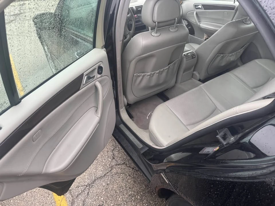 2001 Mercedes-Benz W203 C-Class - Image 10 of 12