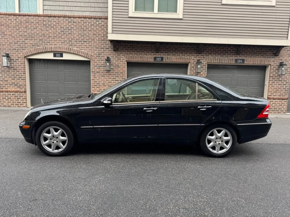 2001 Mercedes-Benz W203 C-Class - Image 2 of 8
