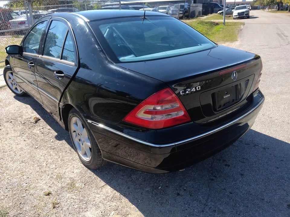 2001 Mercedes-Benz W203 C-Class - Image 7 of 11