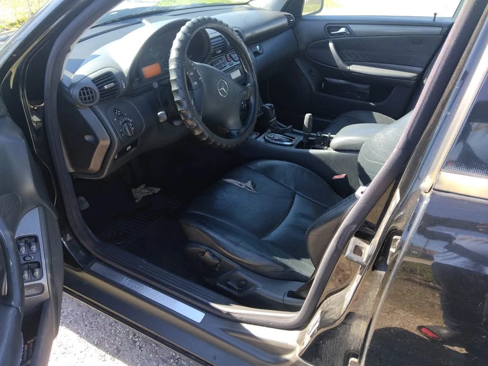 2001 Mercedes-Benz W203 C-Class - Image 5 of 11