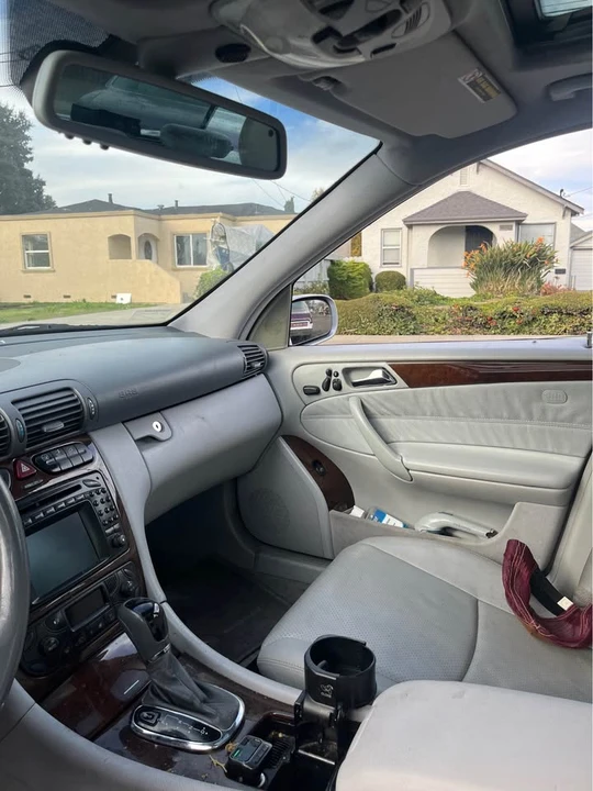 2001 Mercedes-Benz W203 C-Class - Image 2 of 4