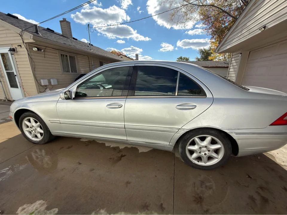 2001 Mercedes-Benz W203 C-Class - Image 6 of 12