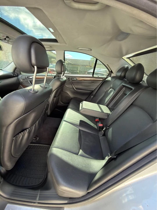 2001 Mercedes-Benz W203 C-Class - Image 9 of 12