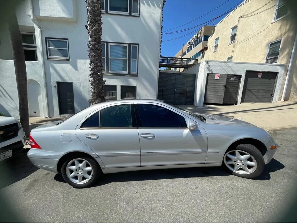 2001 Mercedes-Benz W203 C-Class - Image 4 of 10