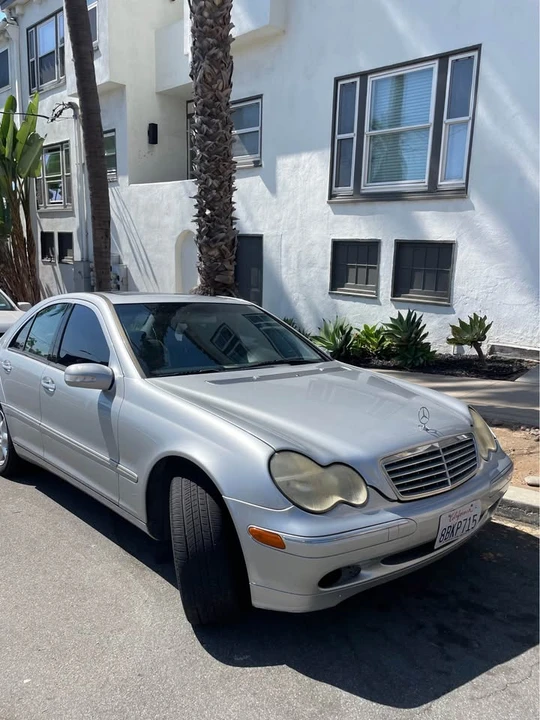 2001 Mercedes-Benz W203 C-Class - Image 2 of 10