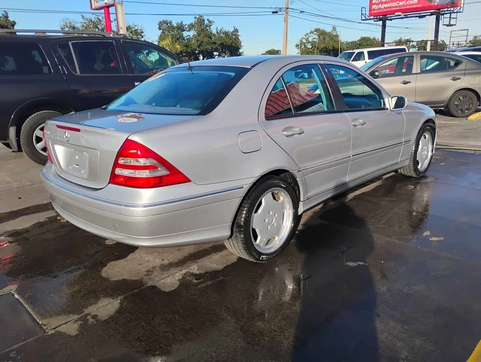 2001 Mercedes-Benz W203 C-Class - Image 4 of 10