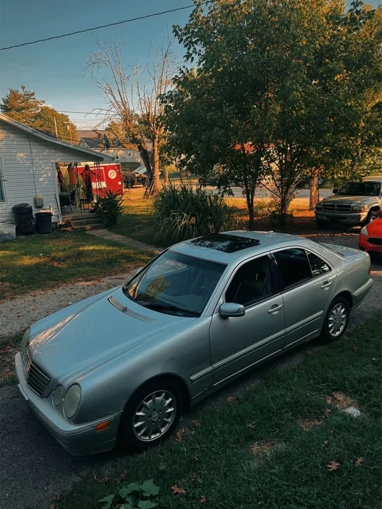 2001 Mercedes-Benz W210 E-Class - Image 2 of 20