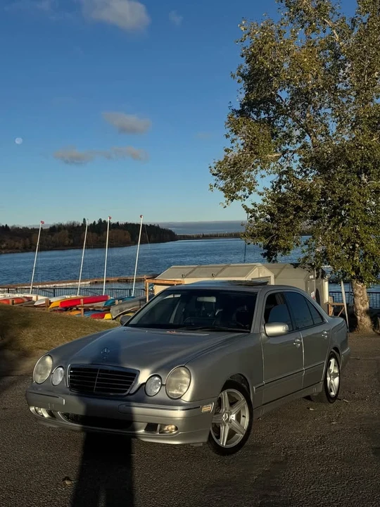 2001 Mercedes-Benz W210 E-Class - Image 2 of 10