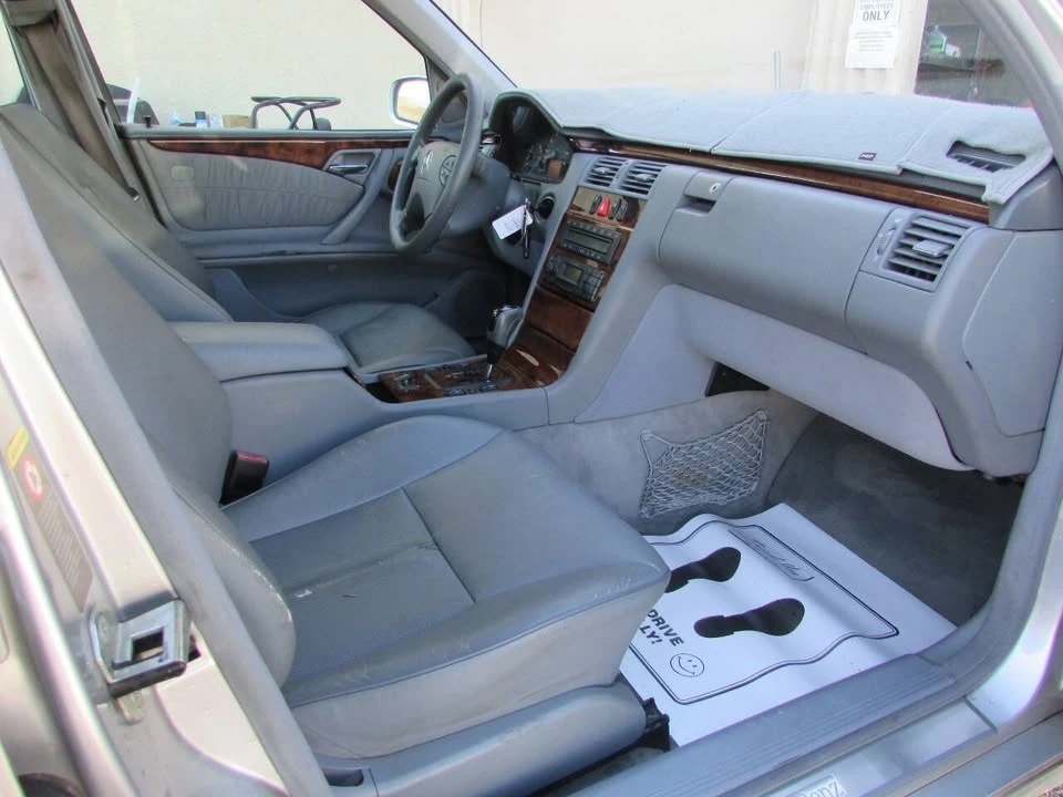 2001 Mercedes-Benz W210 E-Class - Image 14 of 20