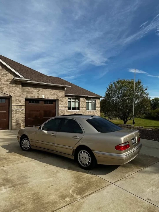 2001 Mercedes-Benz W210 E-Class - Image 3 of 3