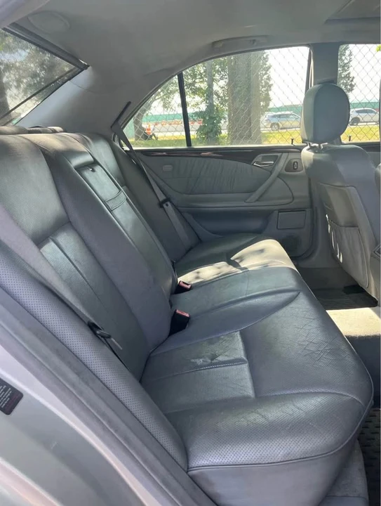2001 Mercedes-Benz W210 E-Class - Image 11 of 16