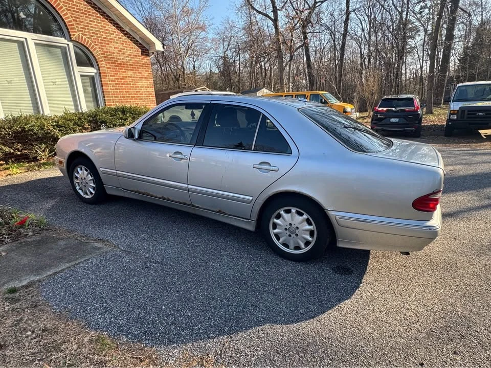 2001 Mercedes-Benz W210 E-Class - Image 2 of 13