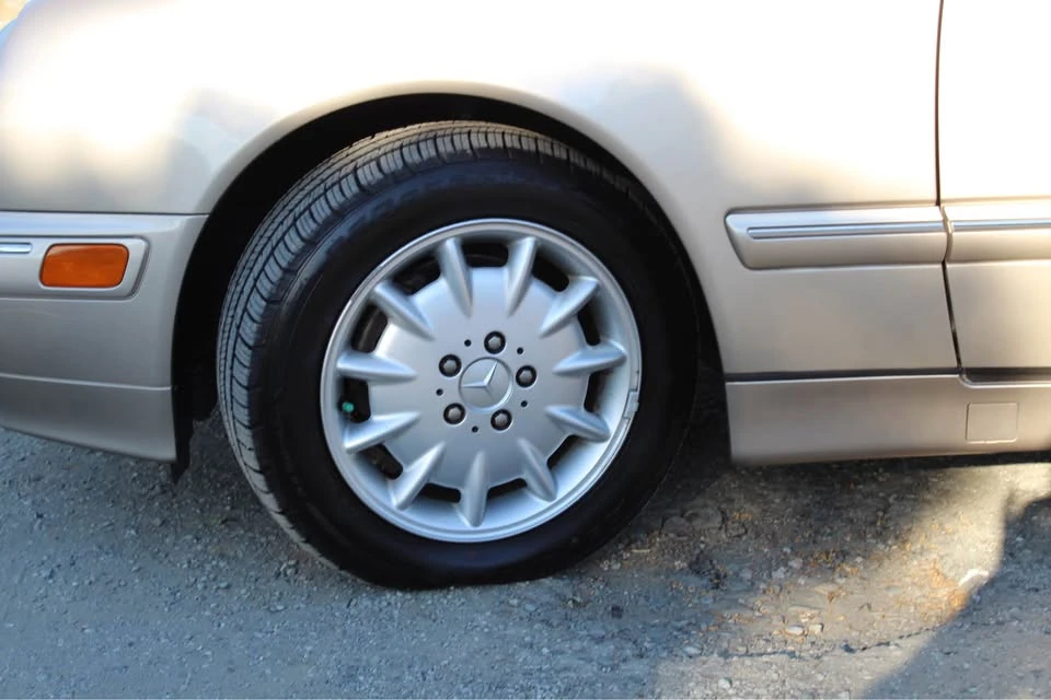 2001 Mercedes-Benz W210 E-Class - Image 12 of 13