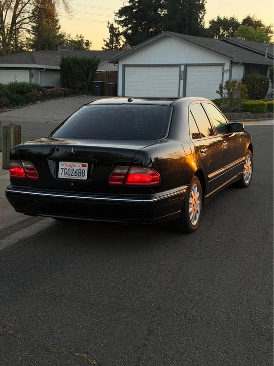 2001 Mercedes-Benz W210 E-Class - Image 5 of 12