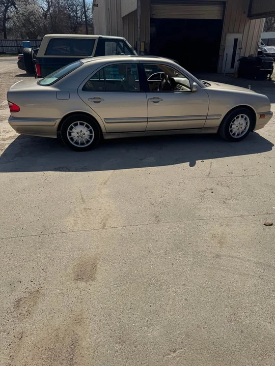 2001 Mercedes-Benz W210 E-Class - Image 4 of 9